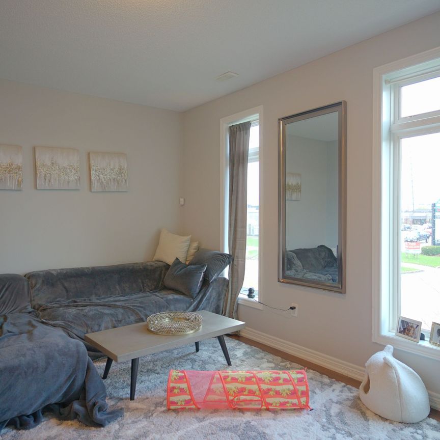 For Lease - 4175 Palermo Common, Burlington, Ontario - Photo 1