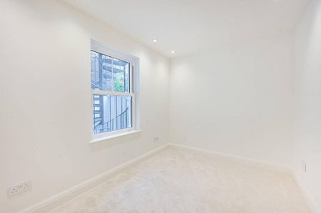 3 bedroom flat to rent - Photo 4