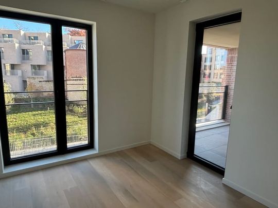 Appartement te huur - Photo 1