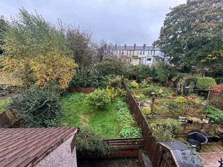 Airdrie Crescent, Burnley , BB11 - Photo 4