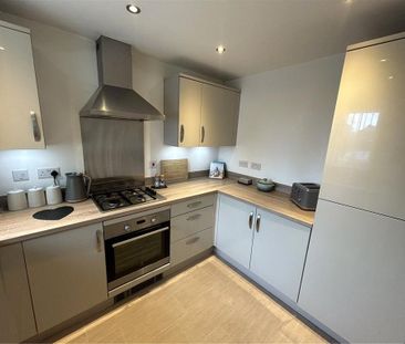 3 bedroom semi-detached house to rent - Photo 4