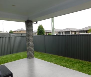 Modern Living - Photo 2