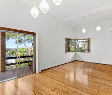 A Family Home with Breathtaking Views and Unmatched Convenience - Photo 6