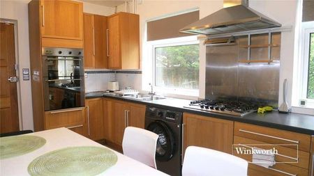 Armstrong Crescent, New Barnet, EN4 - Photo 4