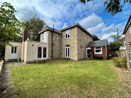 3 bedroom detached house to rent - Photo 3
