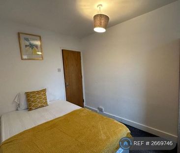 1 bedroom in a house share to rent - Photo 6