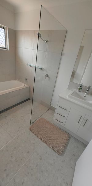 Smithfield - Photo 1