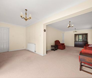 4 bedroom bungalow to rent - Photo 2