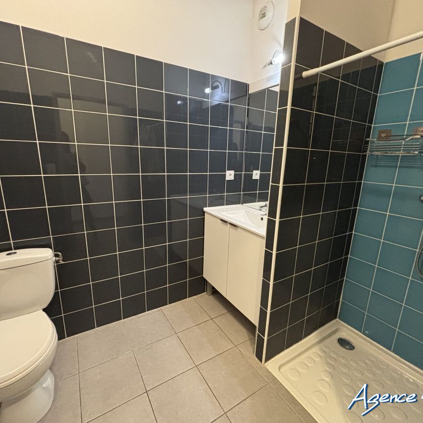 Location Appartement 1 pièce 25m² NARBONNE 11100 - Photo 1