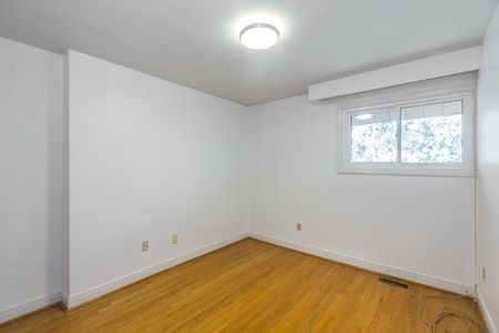 For Lease - 4 Sagewood Drive, Toronto, Ontario - Photo 2