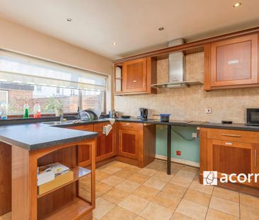 1 bedroom in a house share to rent - Photo 4