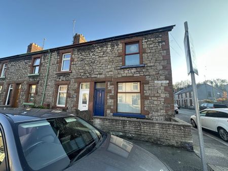 2 bedroom end of terrace house to rent - Photo 5