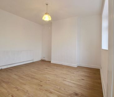 3 Bedroom - Photo 5