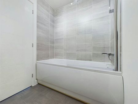 End of terrace house to rent on - Photo 2