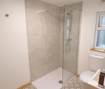 2 bedroom property to rent - Photo 5