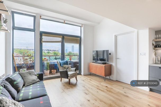 3 bedroom penthouse to rent - Photo 1