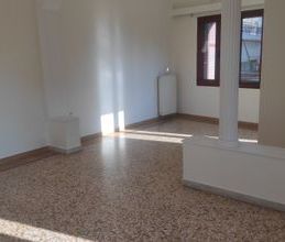 Διαμέρισμα για ενοικίαση - Κορυδαλλός, - Photo 2