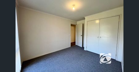 FOUR BEDROOM BEAUTY! - Photo 4