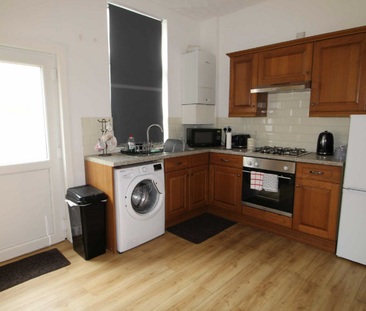 2 bedroom terraced house to rent - Photo 6