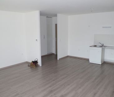 Location Appartement 3 pièces 65m² - Photo 4