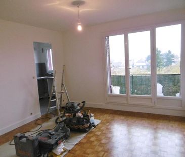 Location Appartement 1 pièce 28m² ST MAUR DES FOSSES 94100 - Photo 4