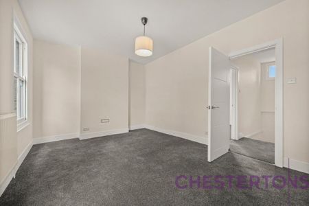 4 bedroom terraced house to rent - Photo 2