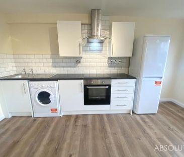 2 bedroom flat to rent - Photo 6