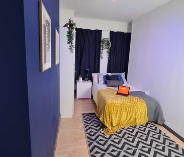 Large Double room - Photo 6