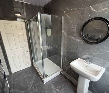 6 Bedroom Student Properties - Photo 3