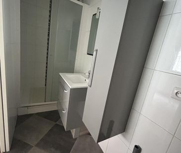 Appartement rez-de-chaussée avec cour - Photo 6