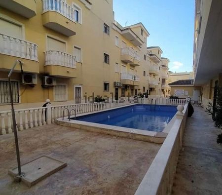 Alquiler de piso en Calle Virgen de Rosario, 25 - Photo 3