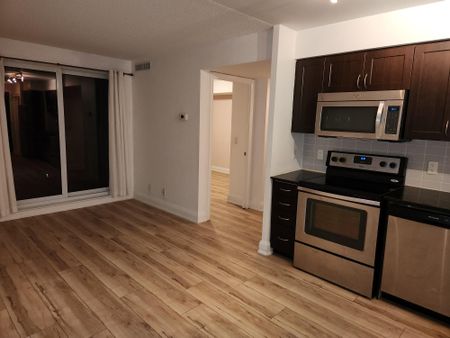 For Lease - 370 Highway 7 Road Unit# 603, Richmond Hill, Ontario - Photo 4