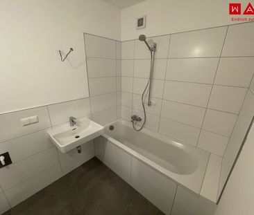 neu sanierte familienfreundliche 3-Zimmer Wohnung mit Loggia! - Photo 5