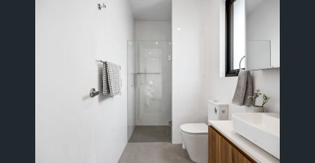 Stylish, Low-Maintenance Living in the Heart of Magill - Photo 2