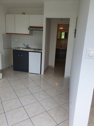 Location Appartement 1 pièce 27m² CORBAS 69960 - Photo 2