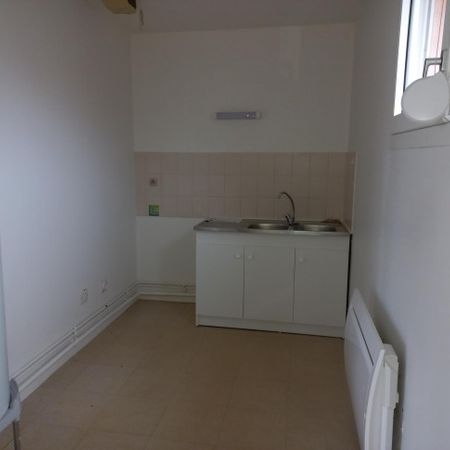 Location Maison Studio 34 m² Pouligny-Notre-Dame - Photo 4