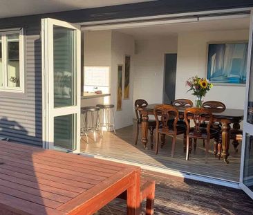 Large Family Home in Private Cul de Sac - Photo 4