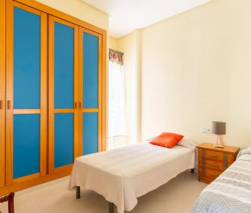 4-bedroom apartment for rent in Palos de la Frontera, Huelva, bills included. - Photo 1