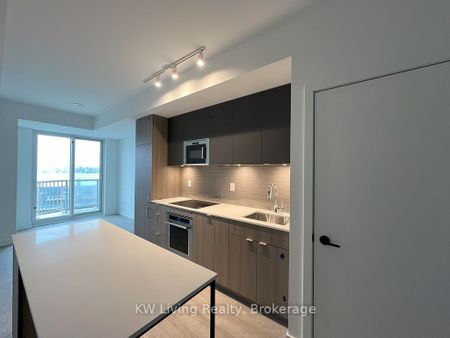 For Lease - 220 Missinnihe Way Unit# 803, Mississauga, Ontario - Photo 5