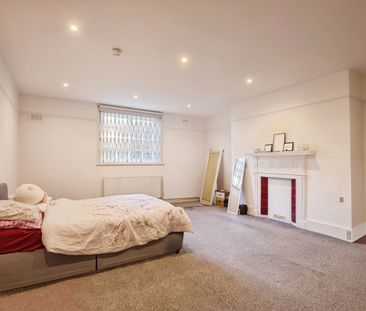 1 Bed Flat, Church Terrace, SE13 - Photo 2