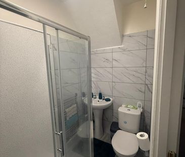 Room in a Shared House, London, SE13 - Photo 6