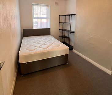 Rector Road Room 2 - Photo 3