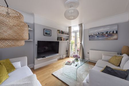 Available unfurnished from 04/12/2025 - Photo 2