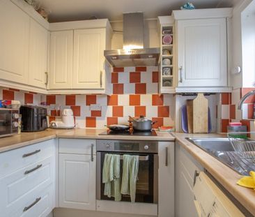 Mandrill Close - Photo 2