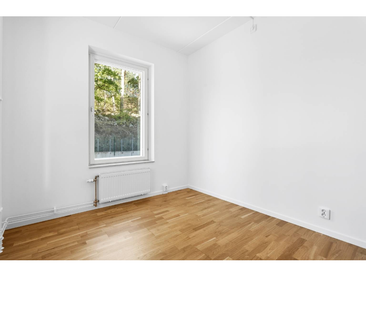 Tingstorget, Norsborg - Photo 2