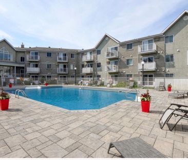 Charmant petit condo 3 et demi, piscine, gym, rez de chaussée, accè... - Photo 4