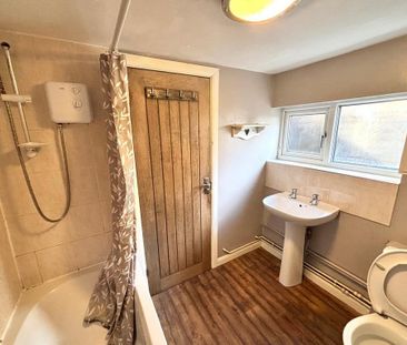 3 bedroom terraced house to rent - Photo 6