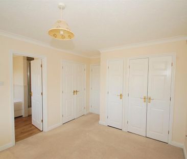 3 bedroom terraced house to rent - Photo 3