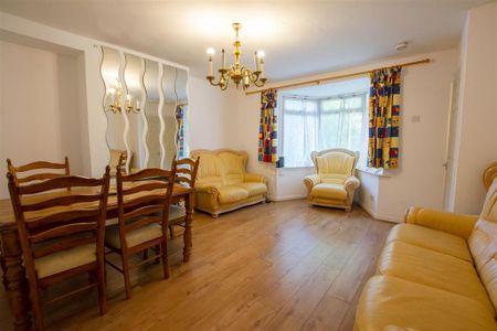 4 bedroom house to rent - Photo 2