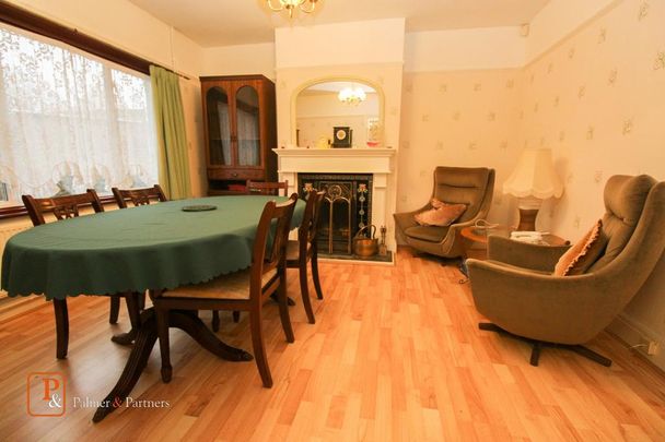 4 bedroom bungalow to rent - Photo 1